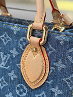 LV 25S ONTHEGO 28 IN BLUE MONOGRAM DENIM COTTON CALFSKIN LEATHER STRAP