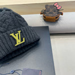 KNITTED BEANIE HAT IN BLACK WOOL AND LAMB FUR 430044