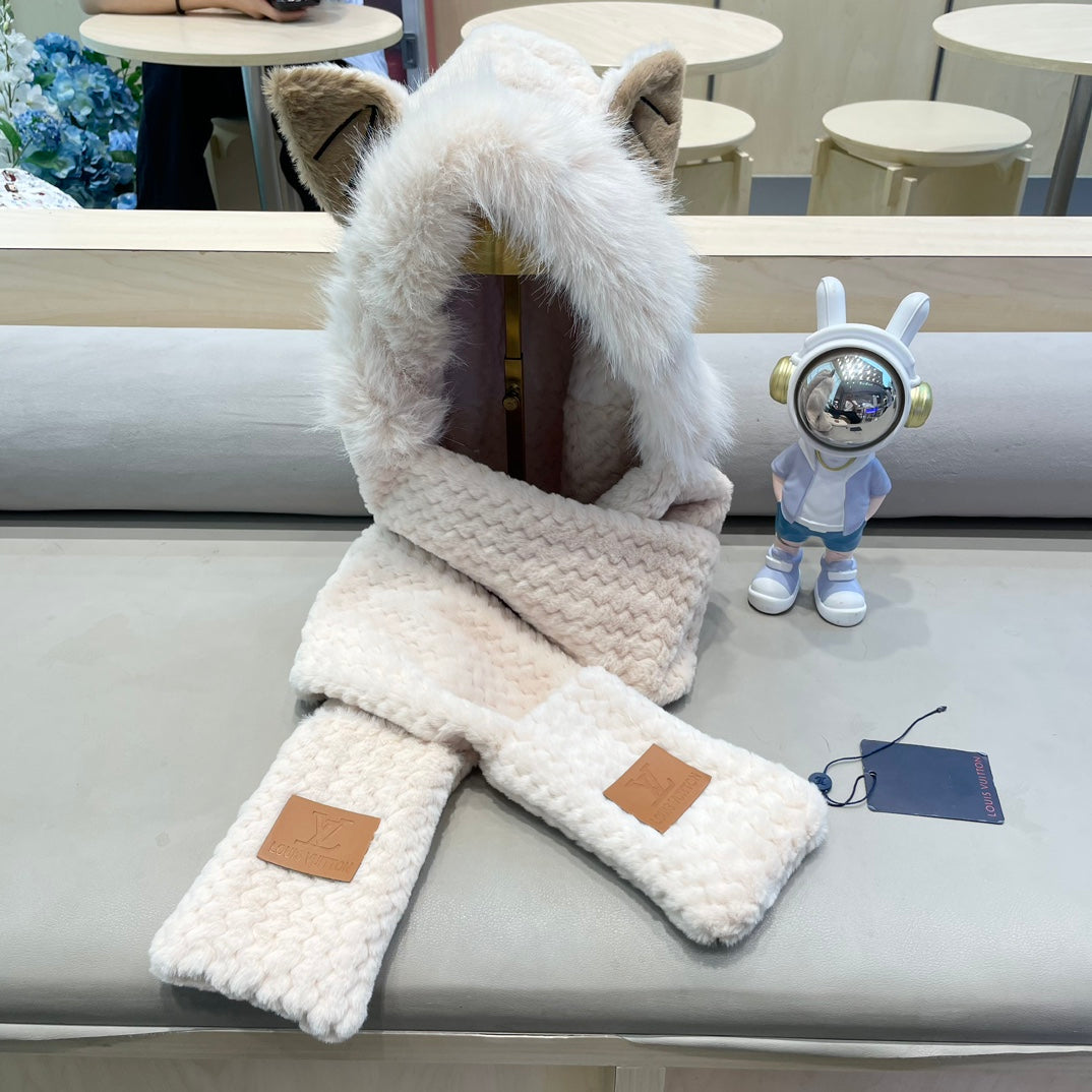 BEANIE HAT IN ALMOND BEIGEWOOL AND LAMB FUR 435075