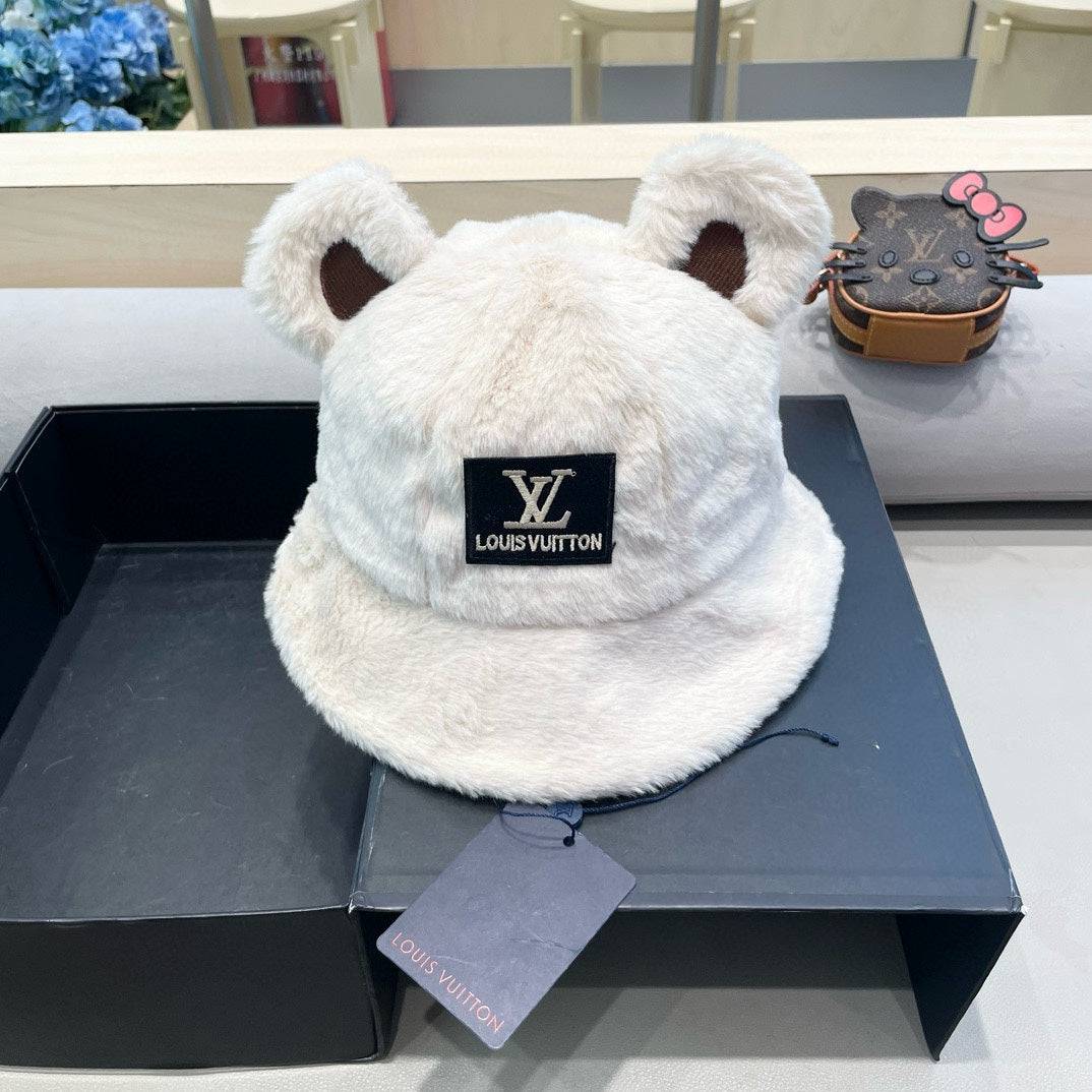BUCKET HAT IN WHITEWOOL AND LAMB FUR 434940