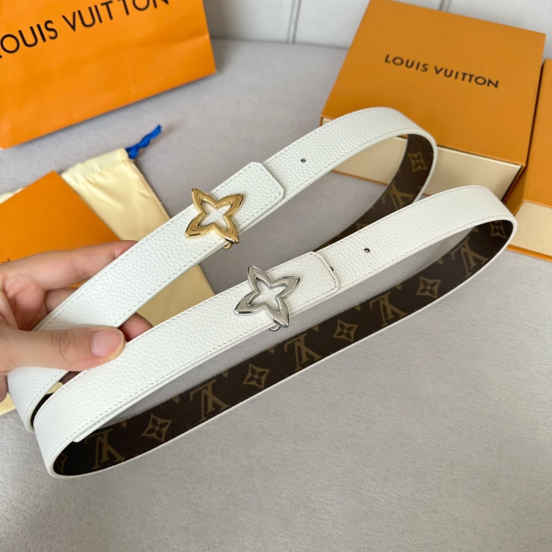 LVMINI FLOWERGRAM 30MM REVERSIBLE BELT IN WHITE CALFSKIN GOLD HARDWARE