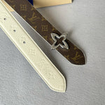 LVMINI FLOWERGRAM 30MM REVERSIBLE BELT IN WHITE EMBOSSED CALFSKIN SILVER HARDWARE