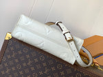 LV 25S ONTHEGO EAST WEST BAG 25 IN CREAM CALFSKIN MONOGRAM EMPREINTE