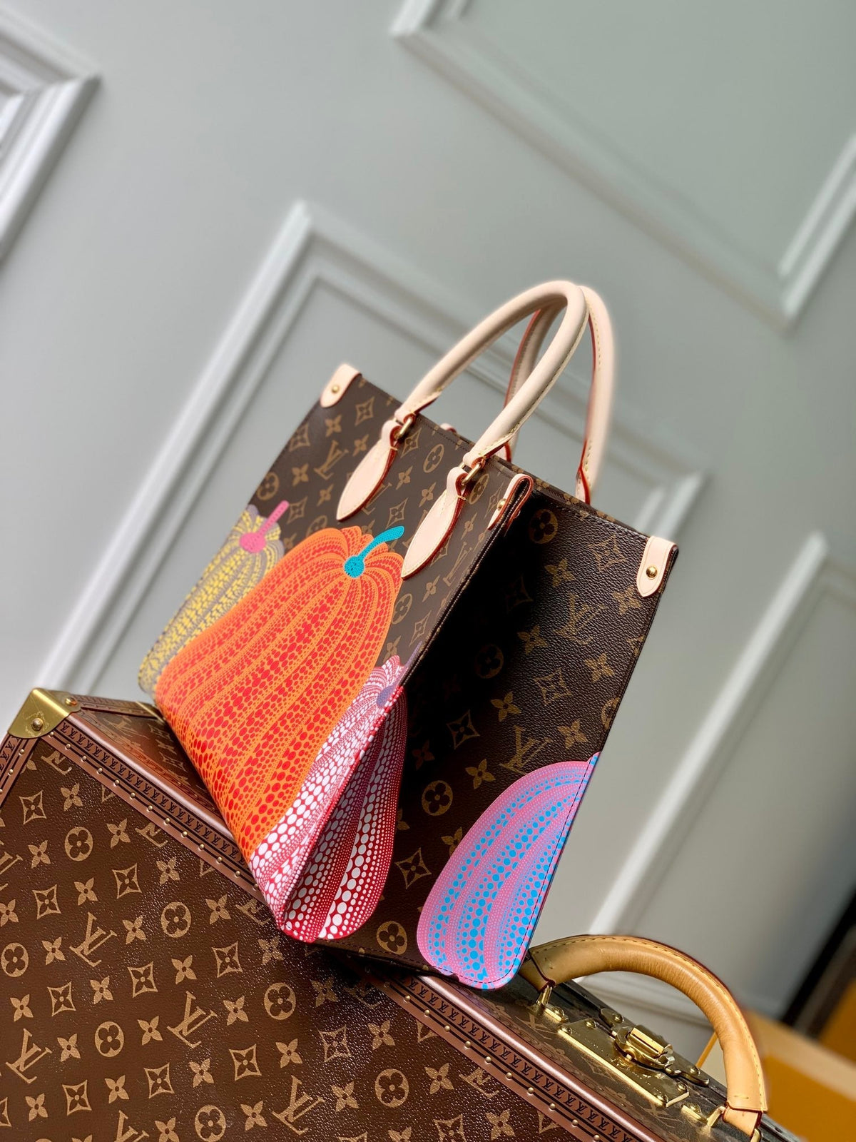 LV x YK ONTHEGO 35 IN BROWN MONOGRAM COATED CANVAS AND CALFSKIN PUMPKIN PATTERN