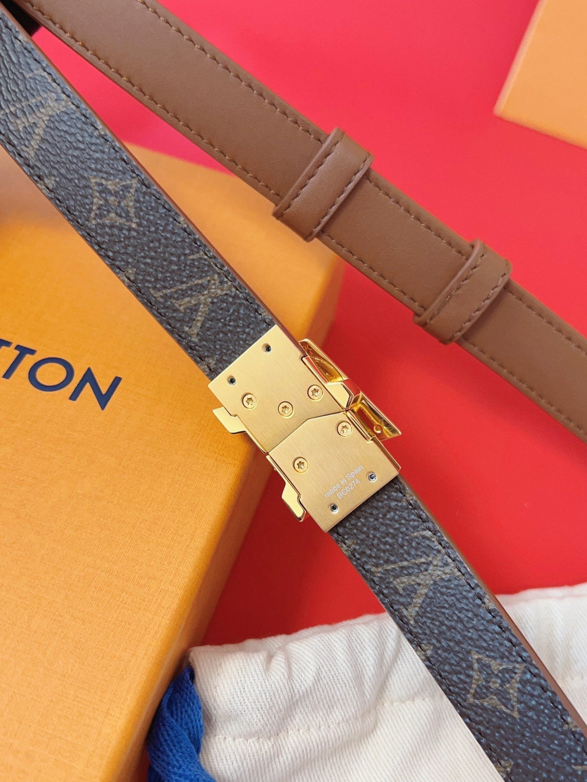 LV GO-14 20MM BELT IN BRONZE BROWN CALFSKIN GOLD HARDWARE