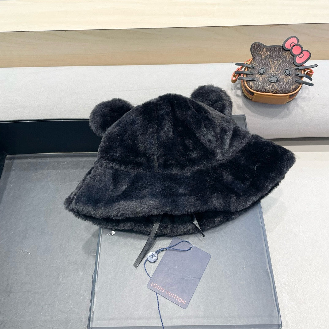 BUCKET HAT IN BLACKWOOL AND LAMB FUR 434939