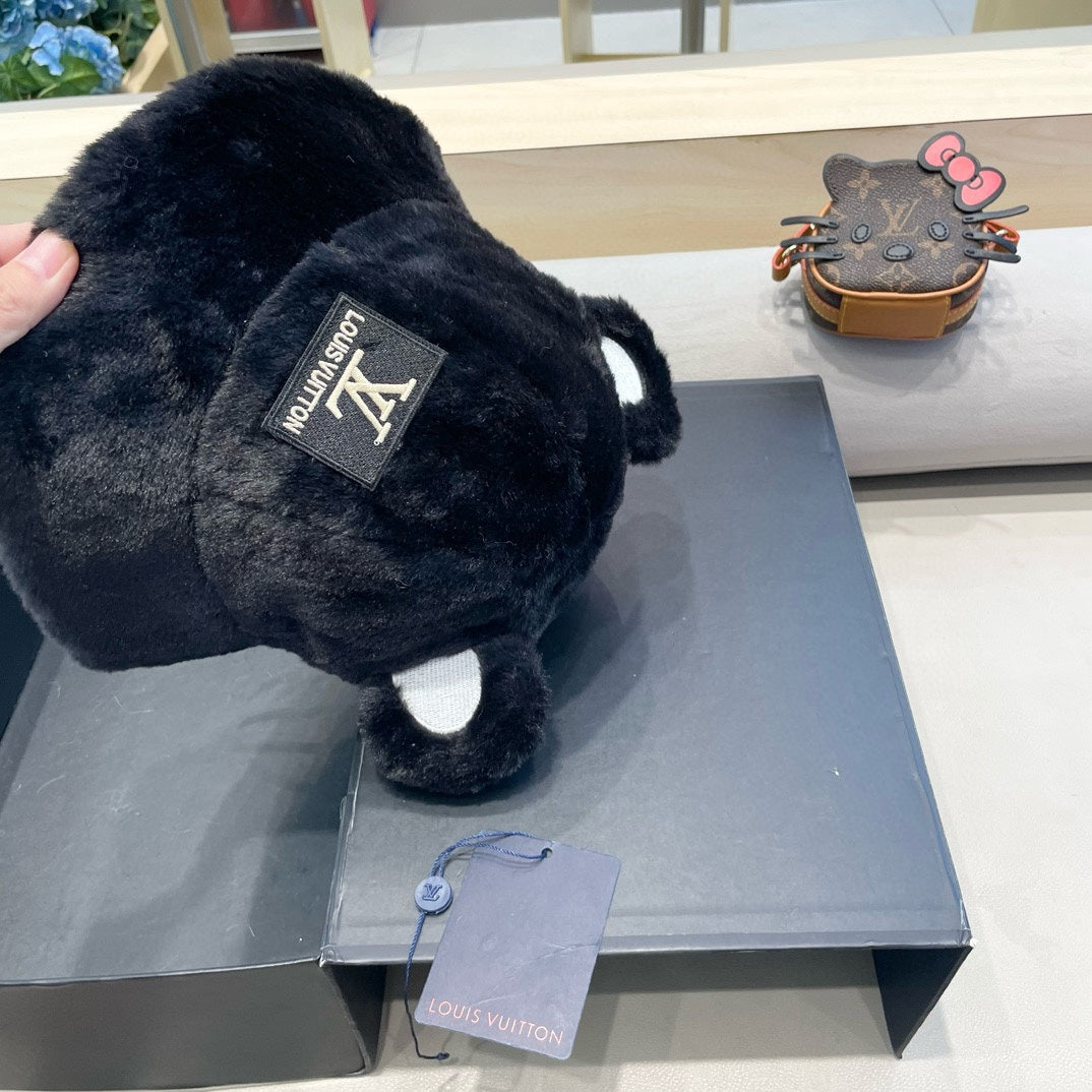 BUCKET HAT IN BLACKWOOL AND LAMB FUR 434939