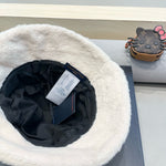 BUCKET HAT IN WHITEWOOL AND LAMB FUR 434940