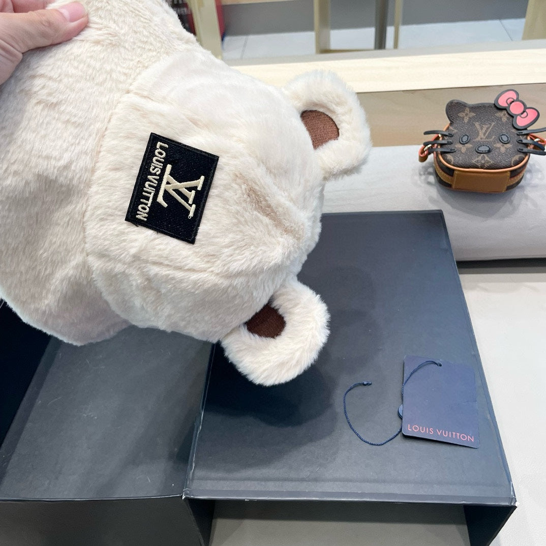BUCKET HAT IN WHITEWOOL AND LAMB FUR 434940