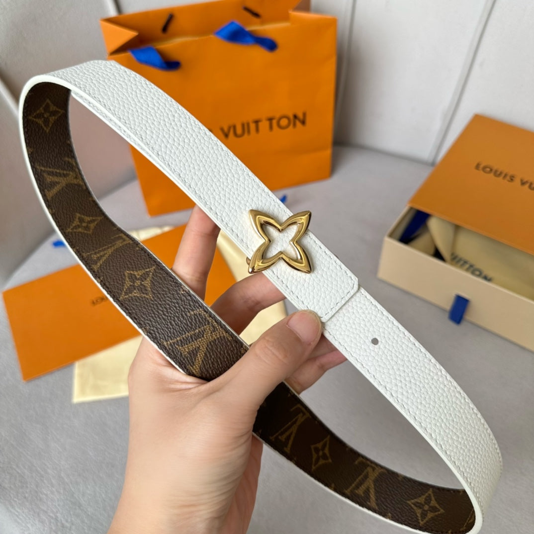 LVMINI FLOWERGRAM 30MM REVERSIBLE BELT IN WHITE CALFSKIN GOLD HARDWARE