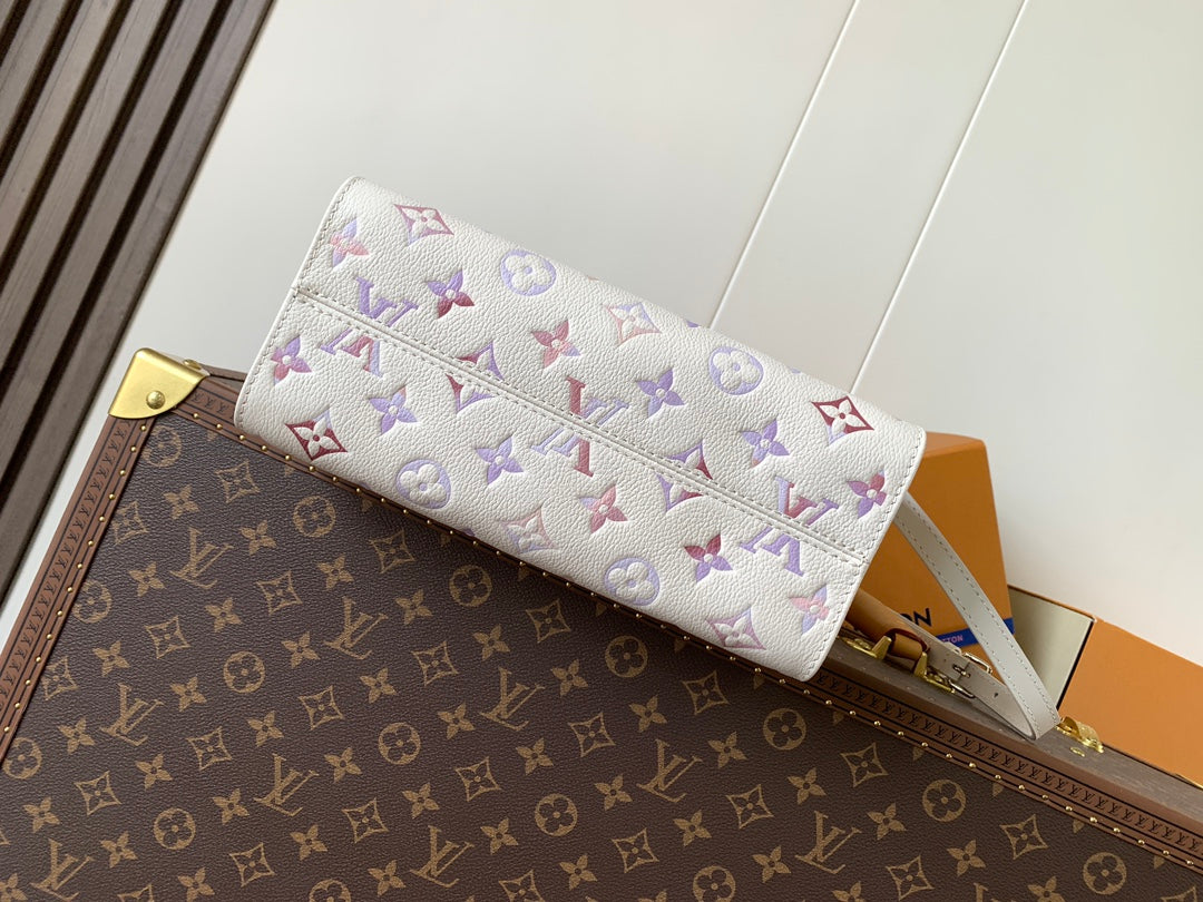 LV 25S ONTHEGO PM BAG 25 IN BEIGE DREAM EMBOSSED TEXTURED CALFSKIN